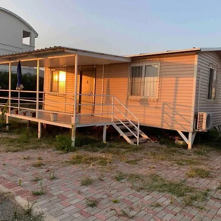 Ferienhaus Yesiloz Denize Sifir Konumda *