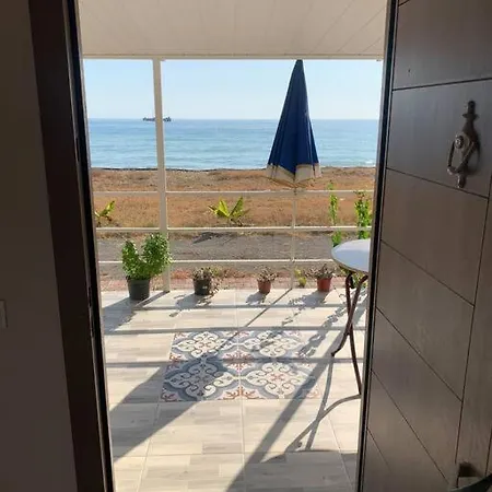 Yesiloz Denize Sifir Konumda Holiday home